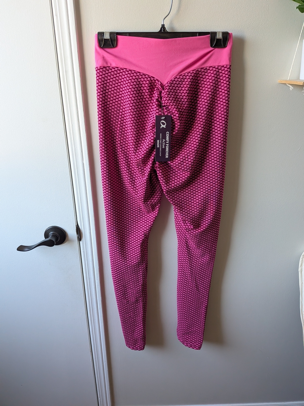 BNWT Booty Lifting Scrunched Viral Seamless Pink High-Rise Textured Leggings